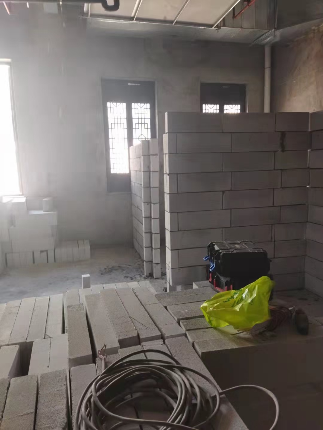 民宿轻质砖隔墙施工现场
